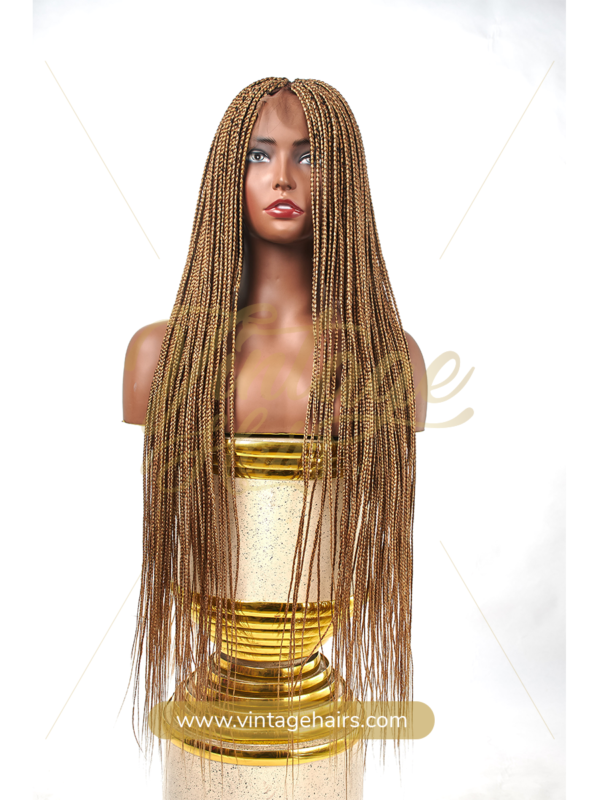 long knotless braids Tyra
